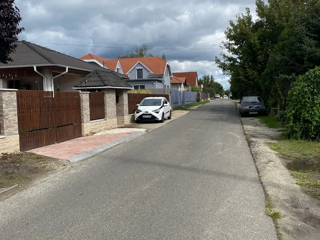 Eladó kereskedelmi és ipari ingatlan Szigethalom 780 nm