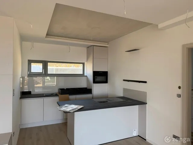 Eladó ház Ábrahámhegy 140 nm