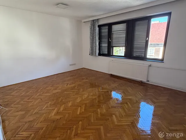 Eladó lakás Szeged, Ősz utca 9 66 nm