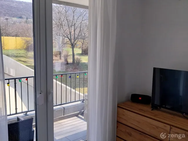 Eladó lakás Tatabánya, Újváros 34 nm