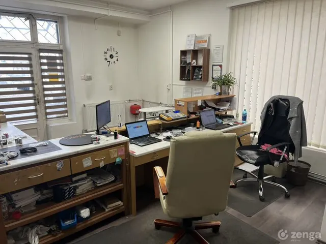 Eladó kereskedelmi és ipari ingatlan Miskolc, Selyemrét 102 nm