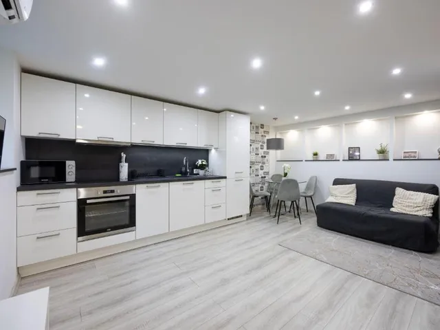 Eladó lakás Budapest VI. kerület 40 nm