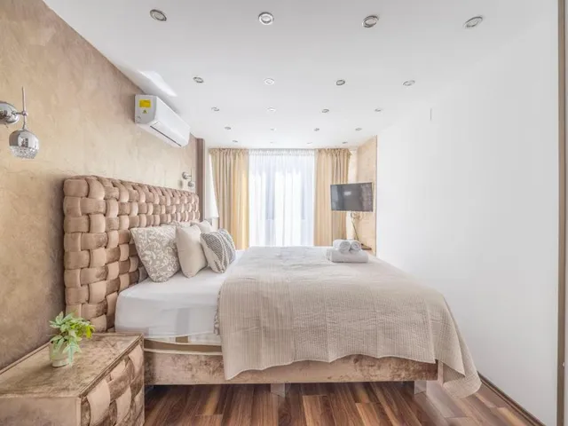 Eladó lakás Budapest VI. kerület, Teréz krt. 7 87 nm