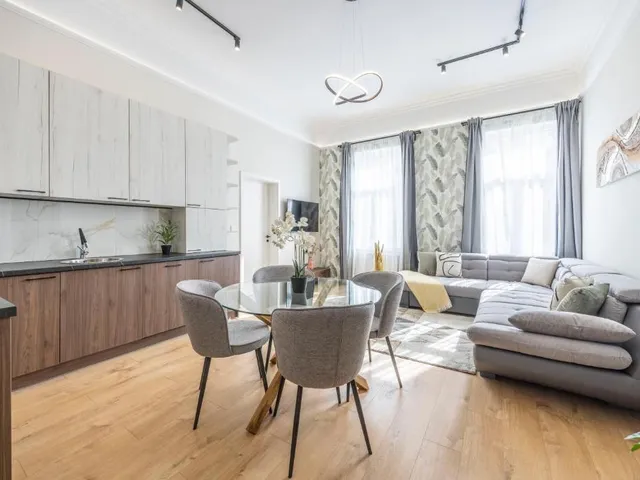 Eladó lakás Budapest VI. kerület, Izabella u. 77 108 nm