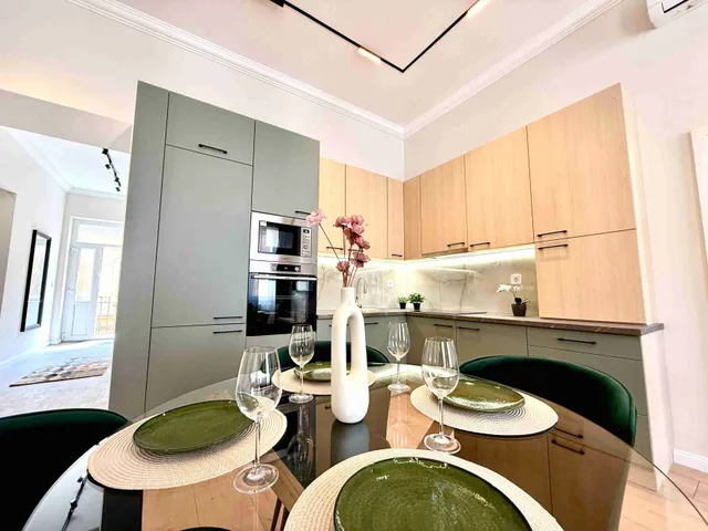 Eladó lakás Budapest IX. kerület, Lónyai utca 101 nm