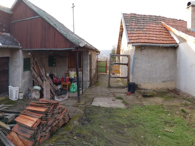 Eladó telek Miskolc 2800 nm