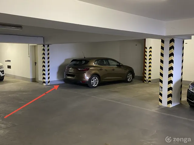 Eladó garázs Pécs, Kertváros 15 nm