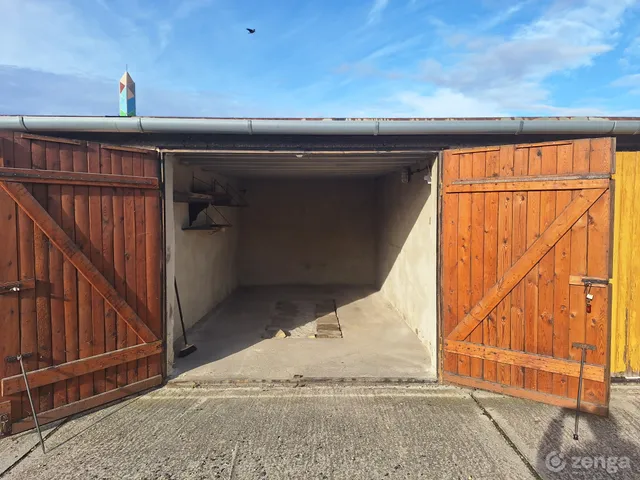 Eladó garázs Győr, Sziget 14 nm