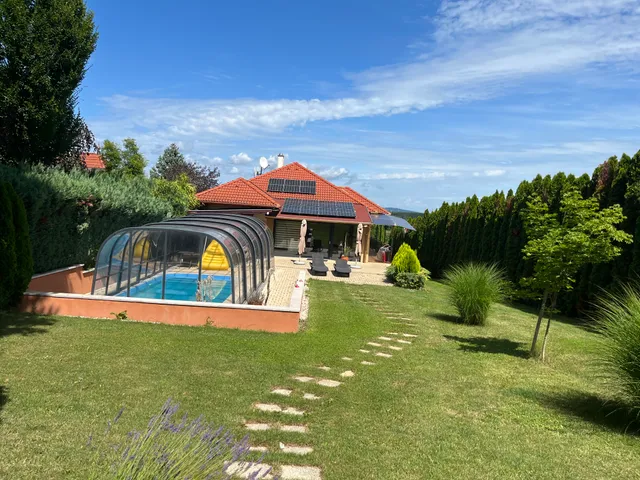 Eladó ház Alsópáhok 270 nm