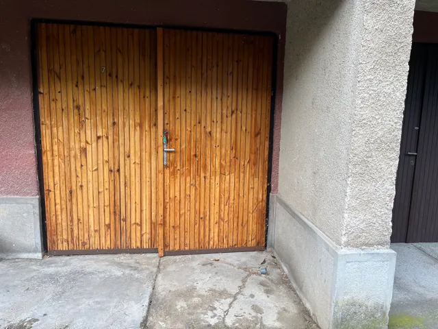 Eladó garázs Keszthely 17 nm