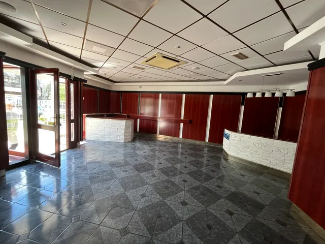 Eladó kereskedelmi és ipari ingatlan Keszthely 60 nm