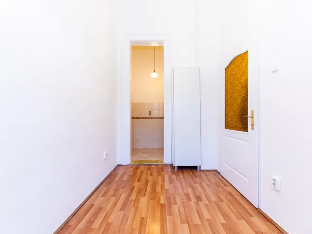 Eladó lakás Budapest V. kerület, Belváros, Erzsébet tér 39 nm