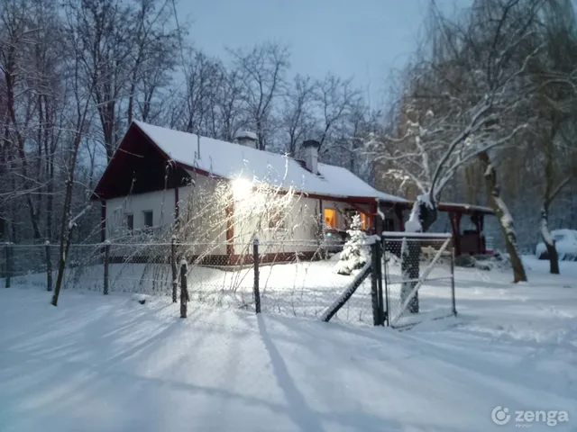 Eladó mezőgazdasági ingatlan Jászfényszaru 3200 nm