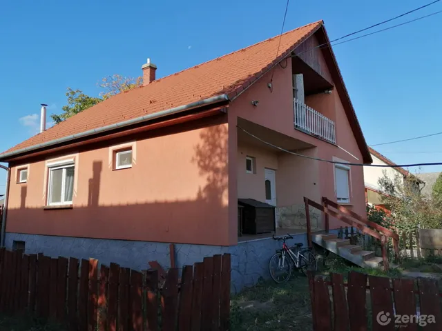 Eladó ház Dunavecse 100 nm