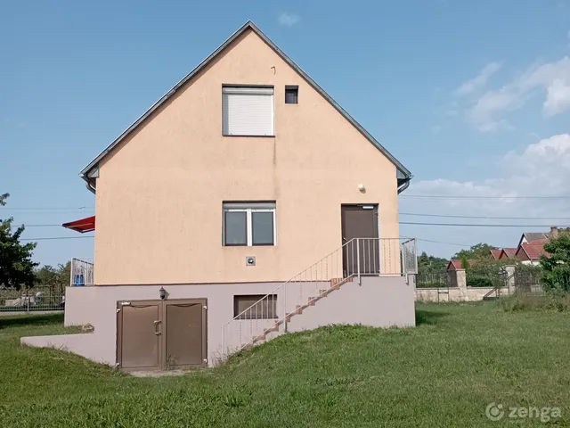 Eladó ház Csajág 148 nm