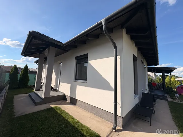 Eladó ház Gyál 102 nm