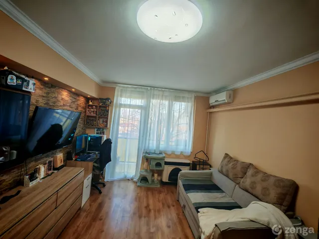 Eladó lakás Kecskemét, Hunyadiváros 58 nm