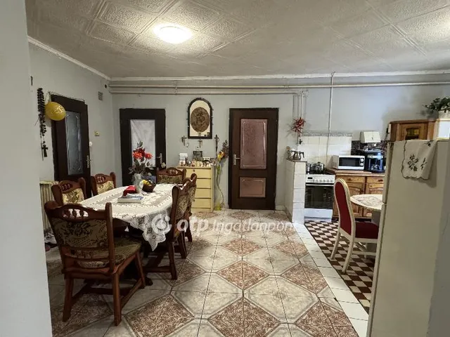 Eladó ház Berhida 130 nm