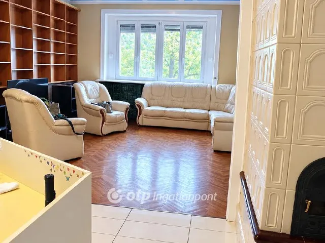 Eladó lakás Székesfehérvár 138 nm
