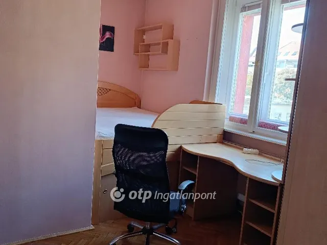 Eladó lakás Székesfehérvár 138 nm