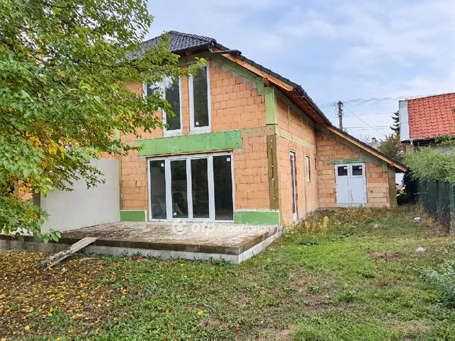 Eladó ház Kápolnásnyék 156 nm