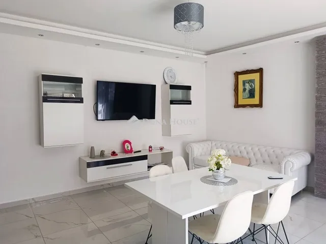 Eladó ház Békéscsaba 200 nm