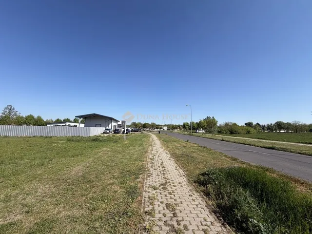 Eladó kereskedelmi és ipari ingatlan Gyula 1561 nm