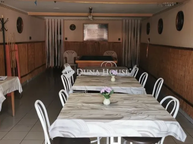 Eladó kereskedelmi és ipari ingatlan Tótkomlós 153 nm