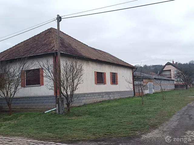 Eladó ház Bag 120 nm