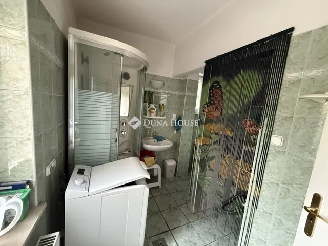 Eladó ház Gyál 240 nm