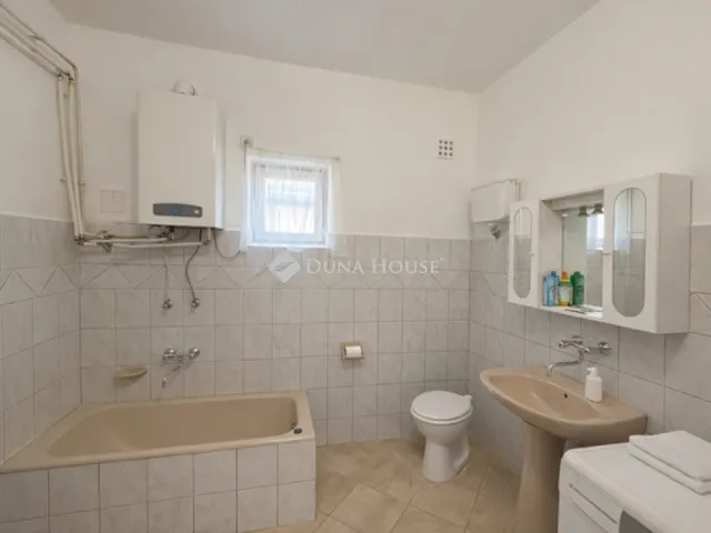 Eladó ház Vecsés 121 nm