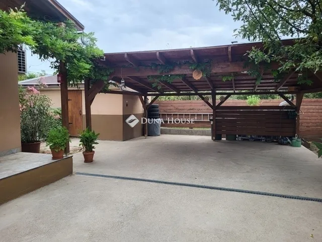 Eladó ház Vecsés 121 nm