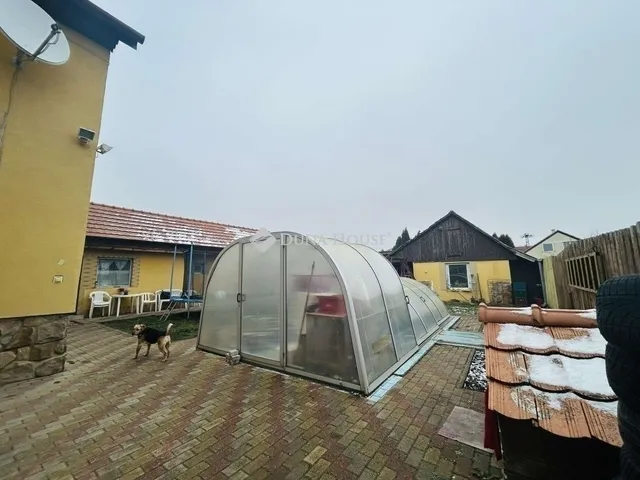 Eladó ház Gyál 180 nm