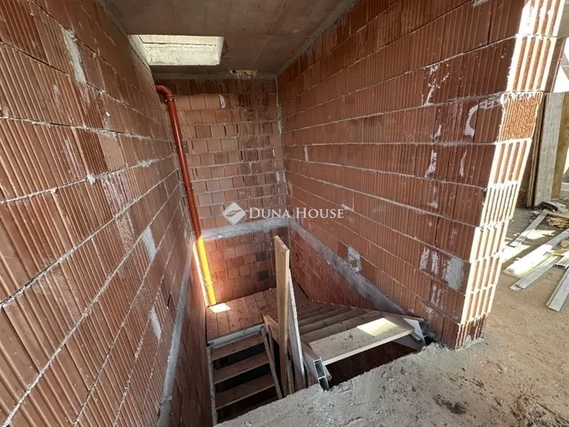 Eladó ház Budapest XVIII. kerület 420 nm