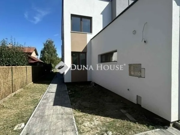 Eladó ház Budapest XVIII. kerület 186 nm