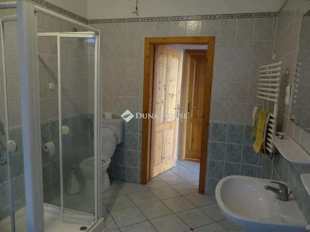 Eladó ház Budapest XVIII. kerület 265 nm