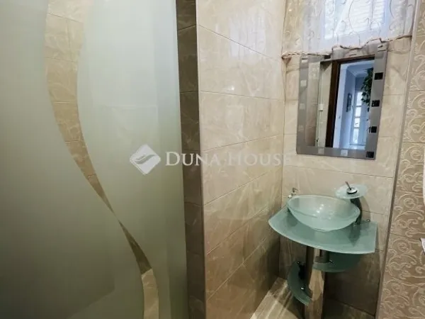 Eladó ház Monor 190 nm