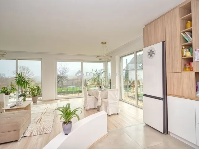 Eladó ház Solymár 146 nm