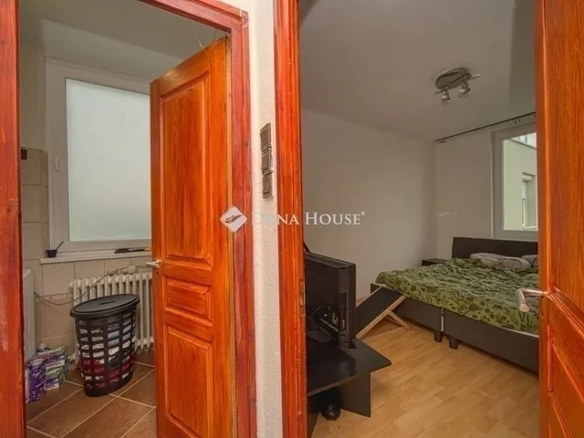 Eladó lakás Budapest XXI. kerület 70 nm