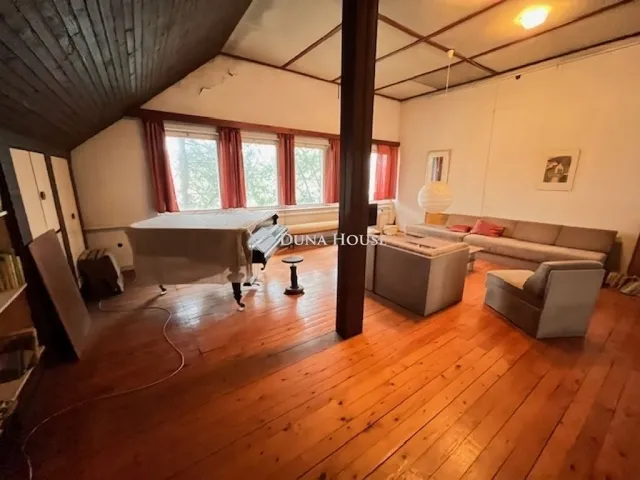 Eladó ház Budapest XXI. kerület 240 nm