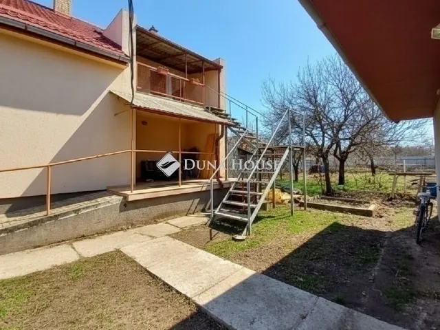 Eladó ház Üllő 161 nm