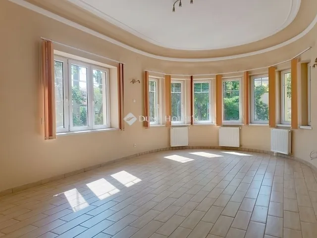 Eladó ház Budapest X. kerület 198 nm