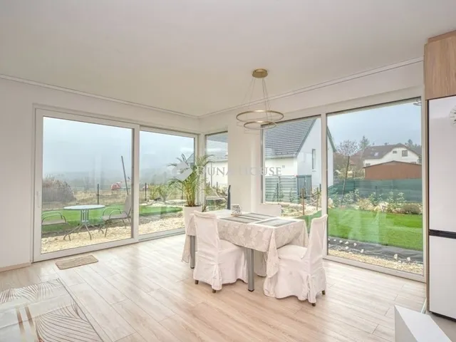 Eladó ház Solymár 146 nm