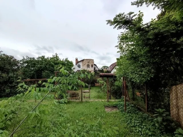 Eladó ház Budapest XVIII. kerület, Újpéteritelep 250 nm