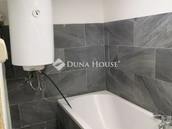 Eladó lakás Budapest X. kerület, Óhegy 15 nm