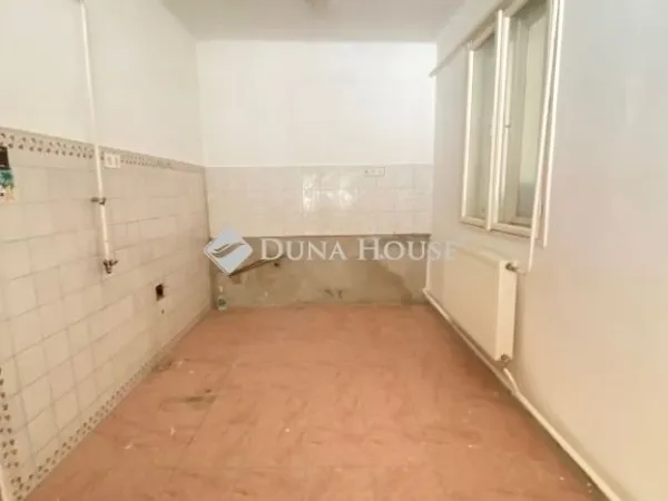 Eladó ház Budapest XVIII. kerület, Gloriett-telep 200 nm