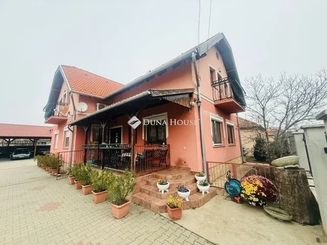 Eladó ház Vecsés 127 nm