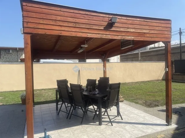 Eladó ház Budapest XVIII. kerület 194 nm