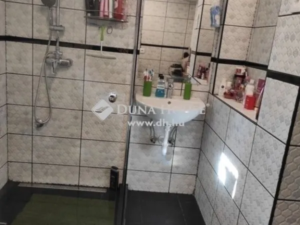 Eladó ház Vecsés 120 nm