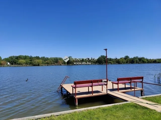 Eladó üdülő és hétvégi ház Szigetbecse 104 nm